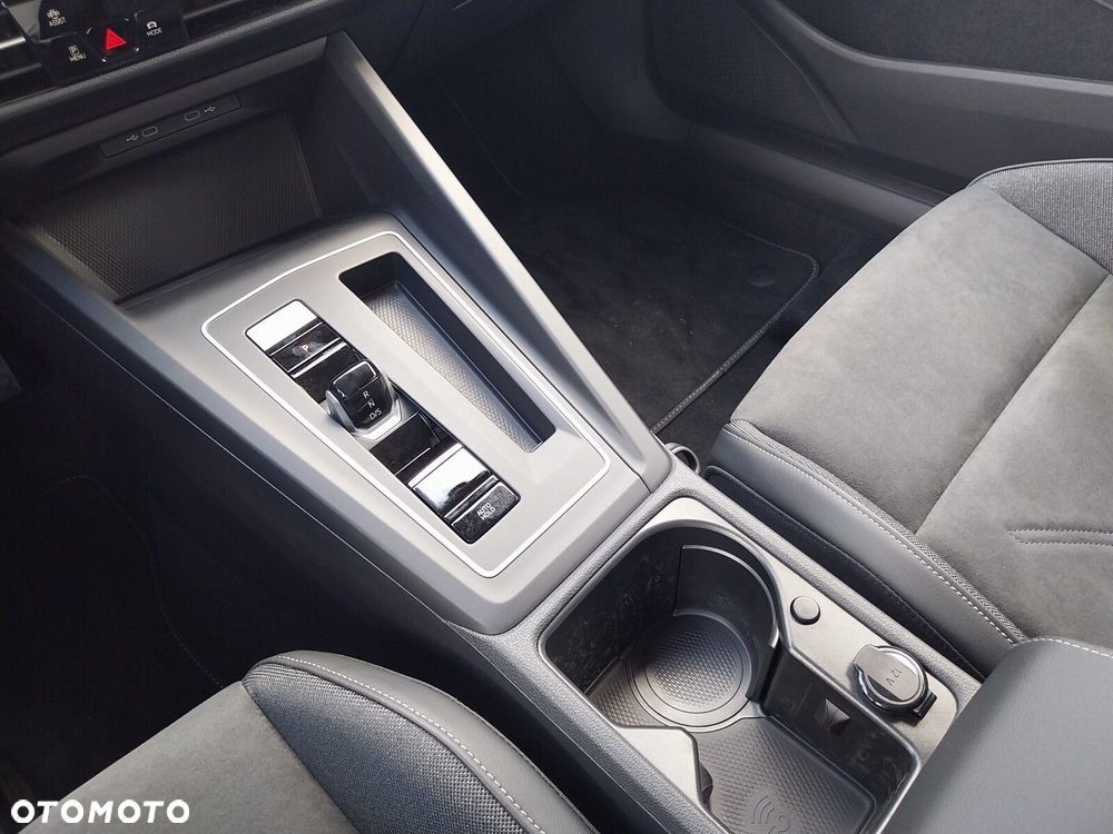 Volkswagen Golf - 17