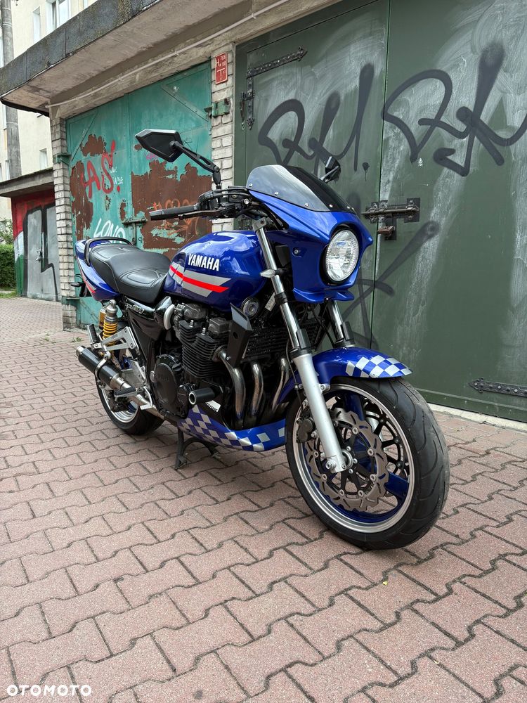 Yamaha XJR - 2