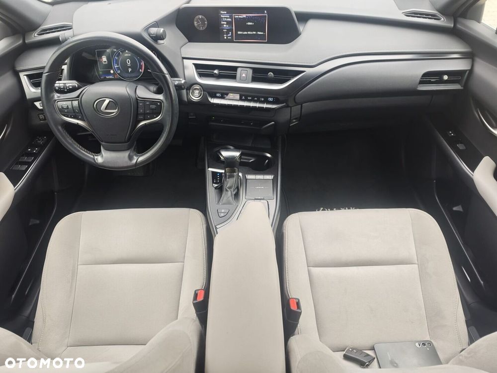 Lexus UX 200 GPF Business Edition 2WD - 12