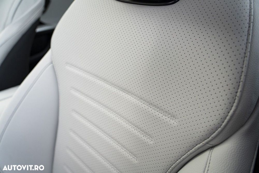 Mercedes-Benz GLC - 32