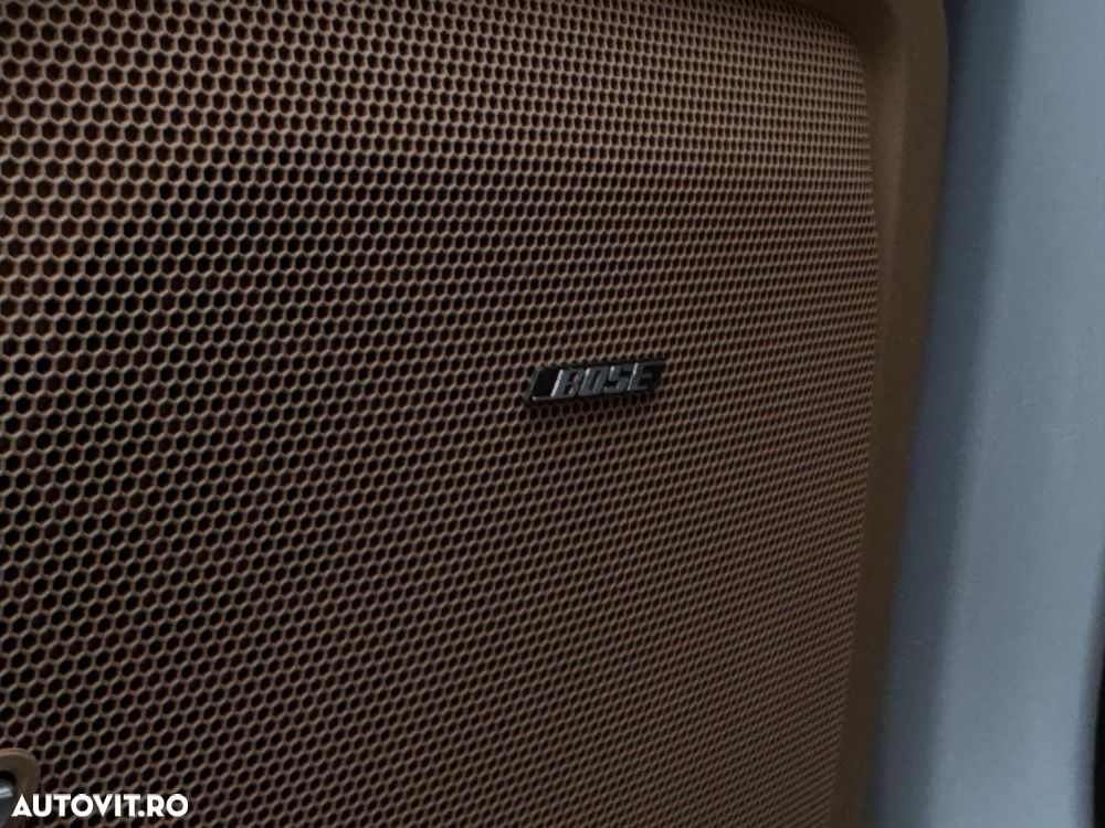 Porsche Cayenne - 31