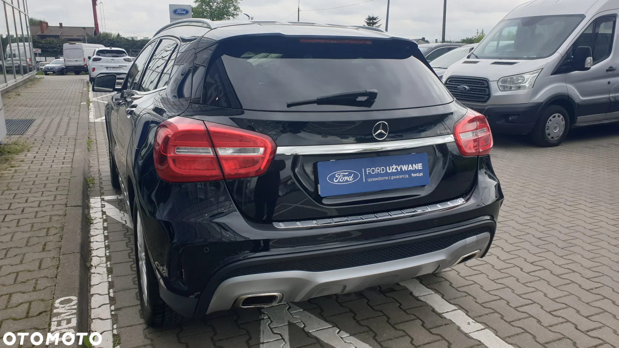 Mercedes-Benz GLA 250 4-Matic - 7