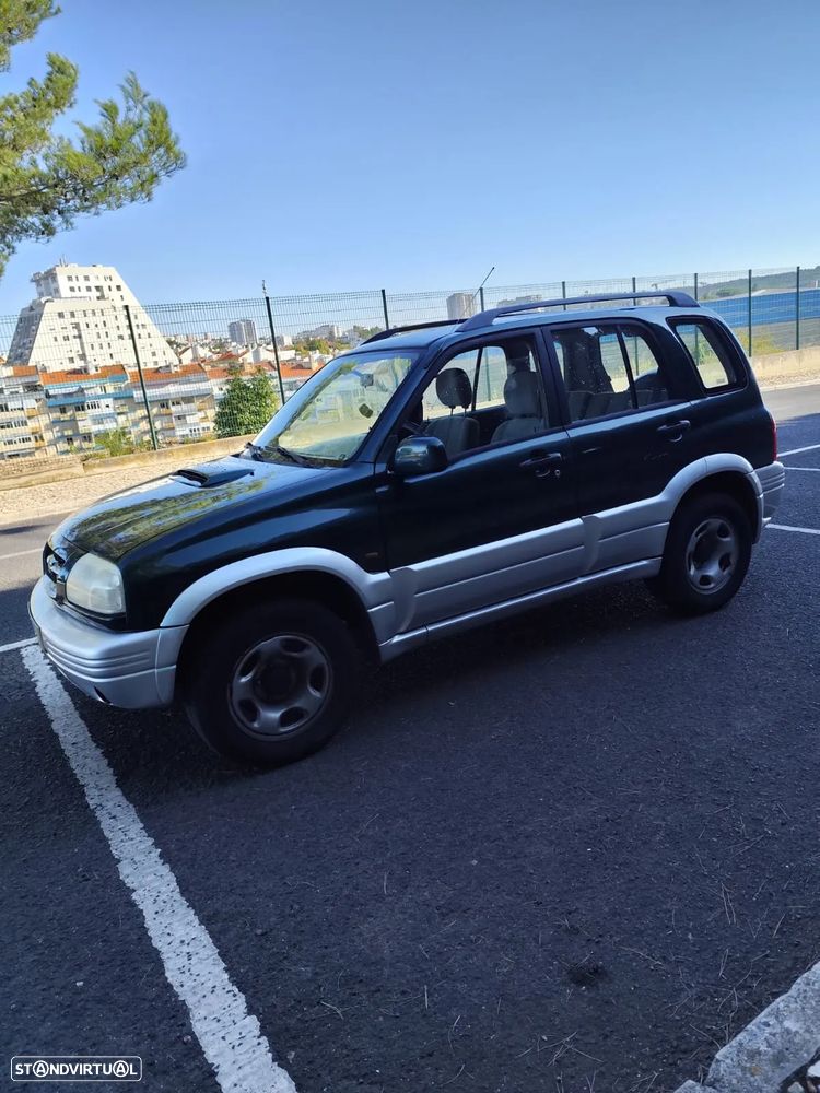 Suzuki Grand Vitara Metal Top 2.0 TDi - 2