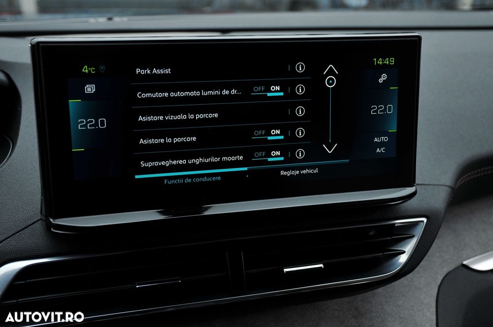 Peugeot 3008 Plug-In Hybrid 225 e-EAT8 GT - 13