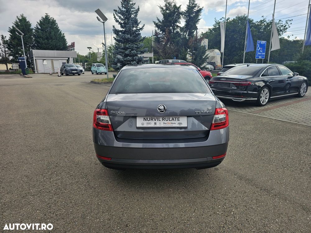 Skoda Octavia - 7