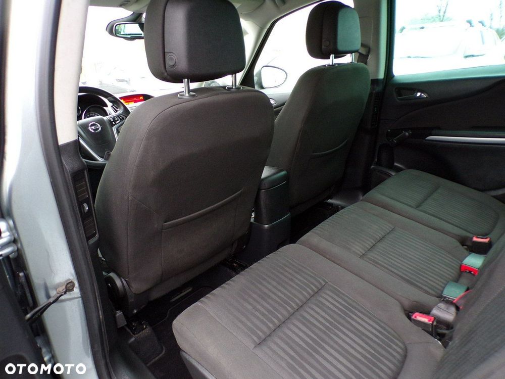 Opel Zafira - 23