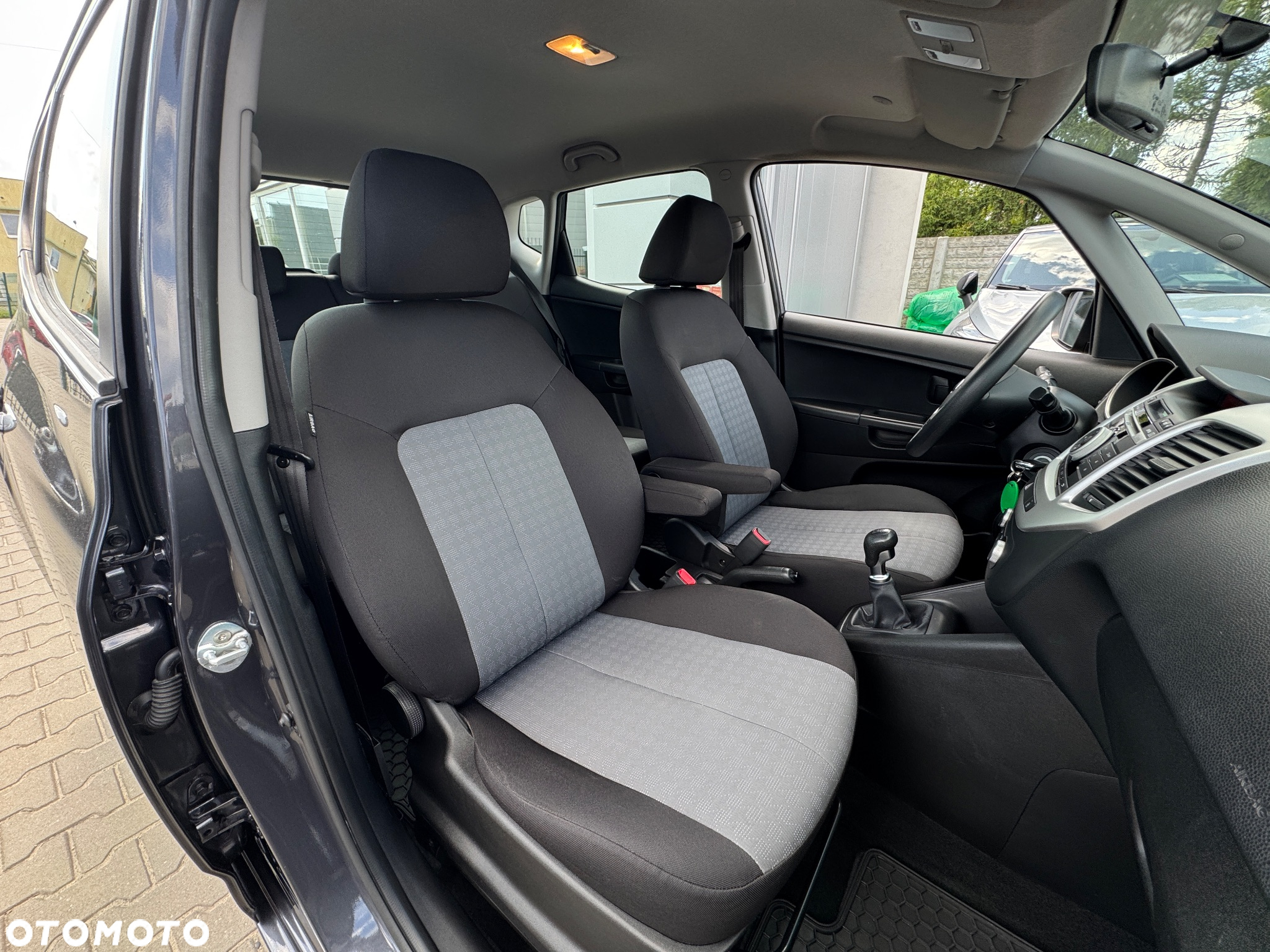 Kia Venga 1.6 M - 16