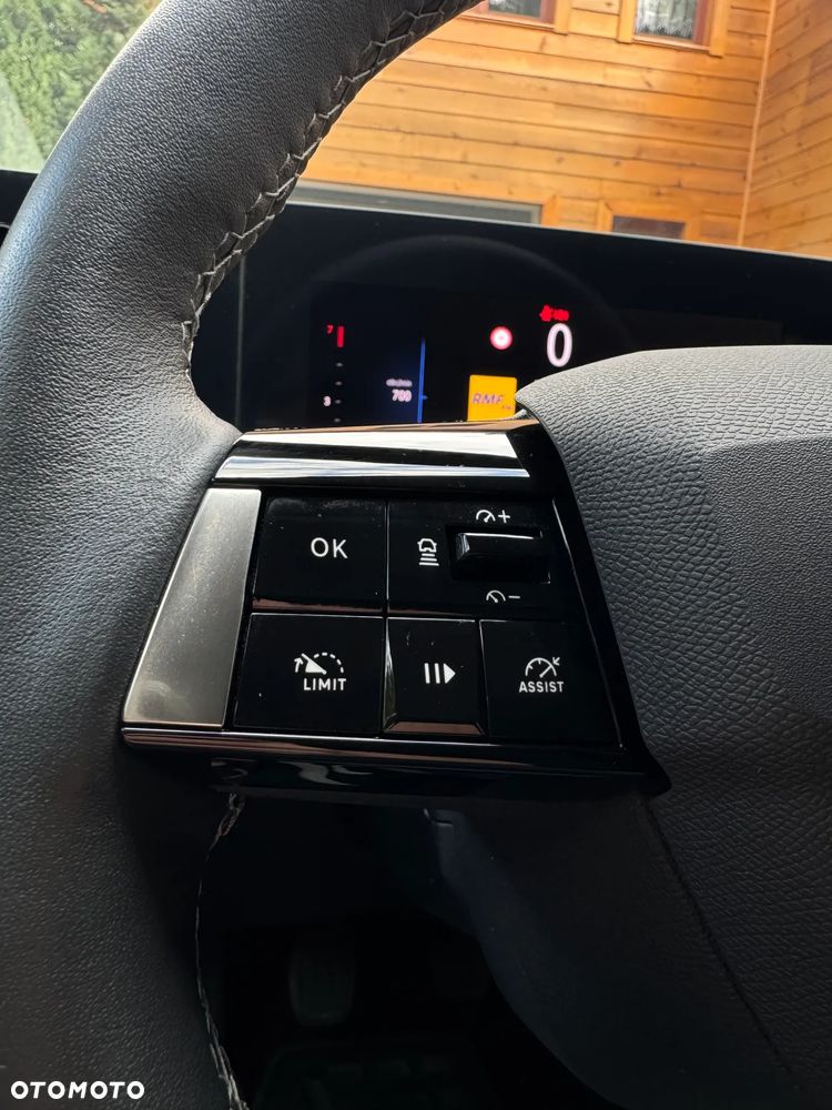 Opel Astra 1.2 T Elegance S&S - 26