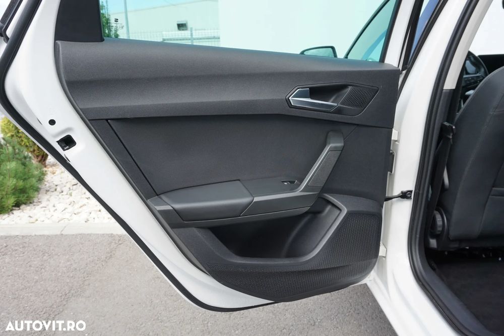 Seat Leon ST 2.0 TDI DSG7 Style - 24