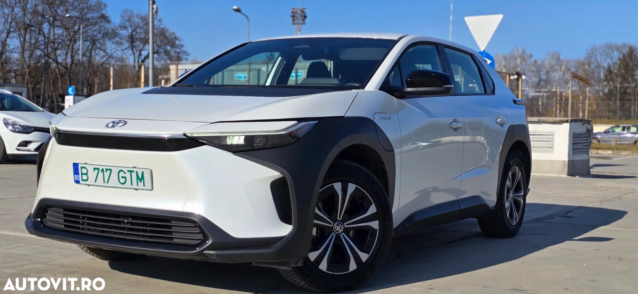 Toyota BZ4X 160 KW AWD (4x4) Dynamic - 1