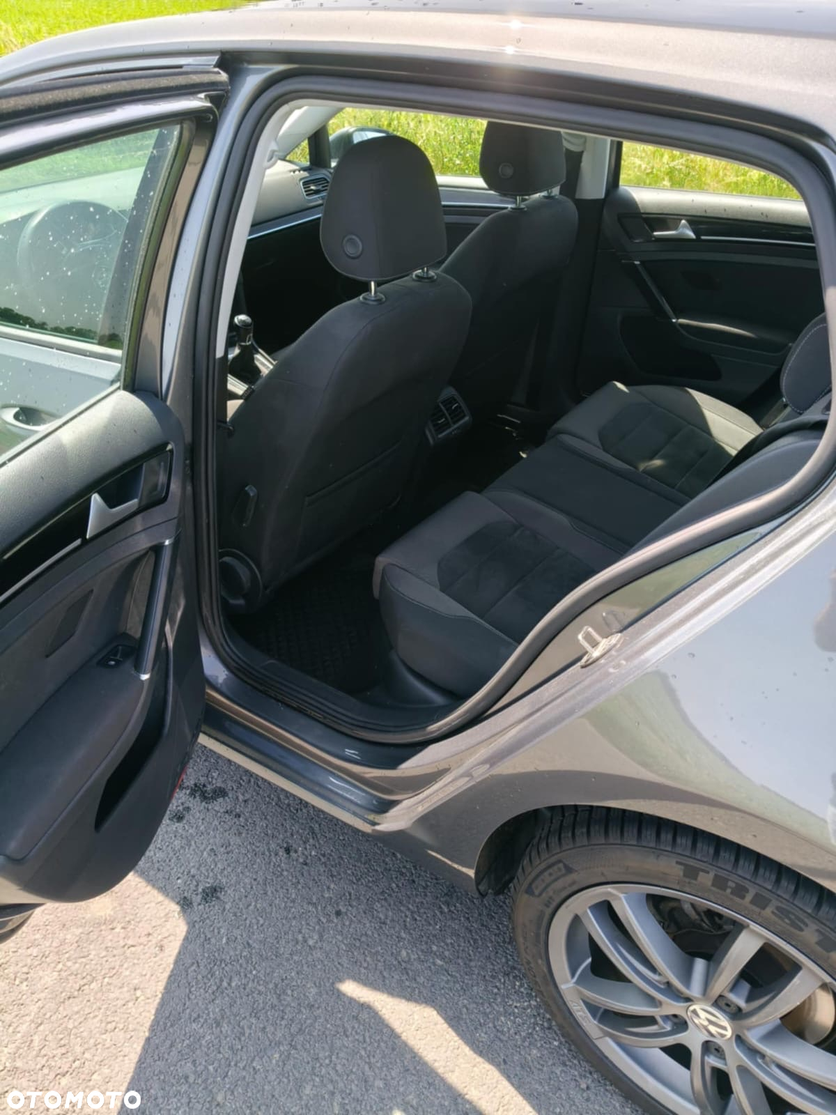 Volkswagen Golf VII 1.6 TDI BMT Comfortline - 15
