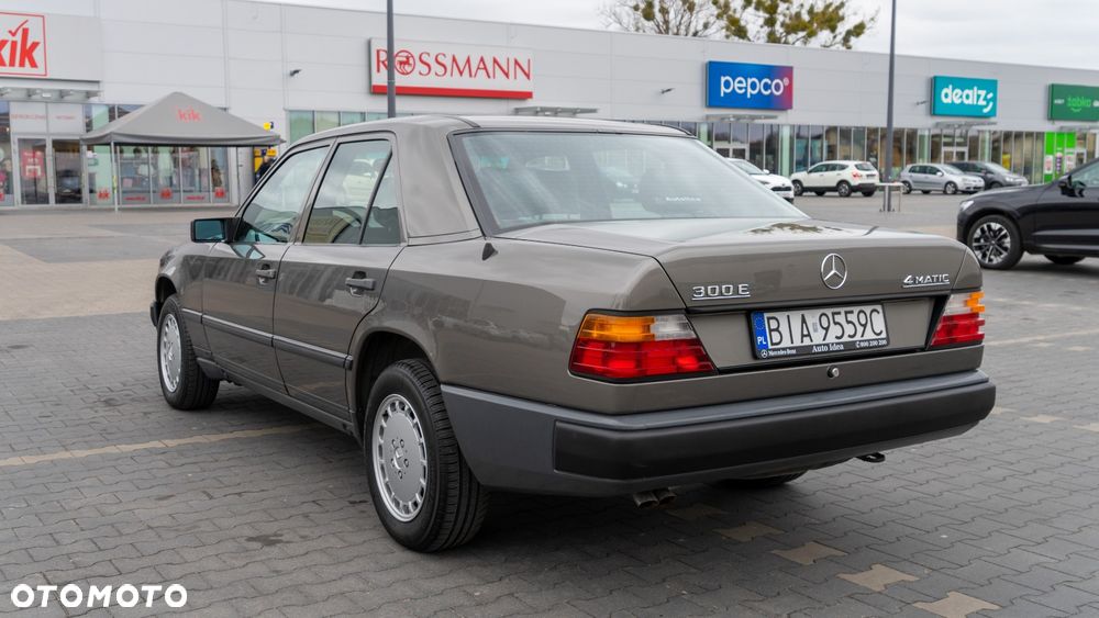 Mercedes-Benz Klasa E - 13