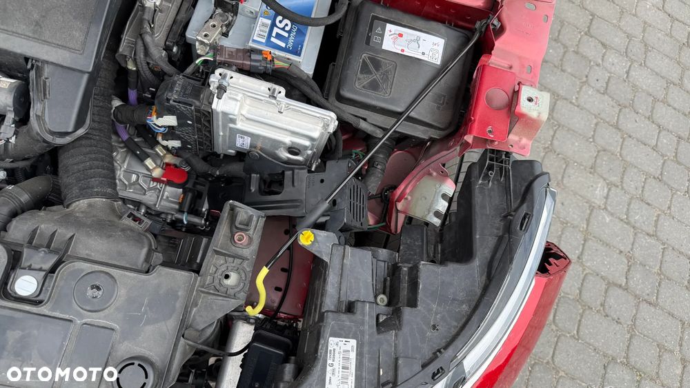 Citroën C4 Hybrid 136 ë-DSC6 MAX - 13
