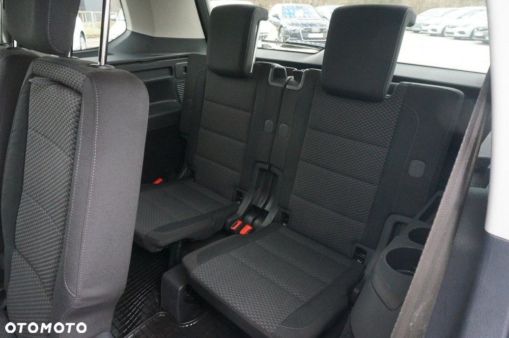 Volkswagen Touran 2.0 TDI BMT Comfortline DSG - 25