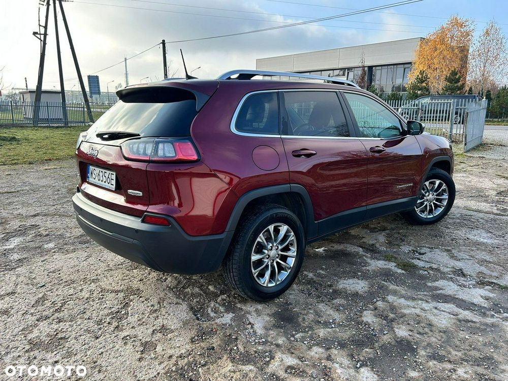 Jeep Cherokee - 5