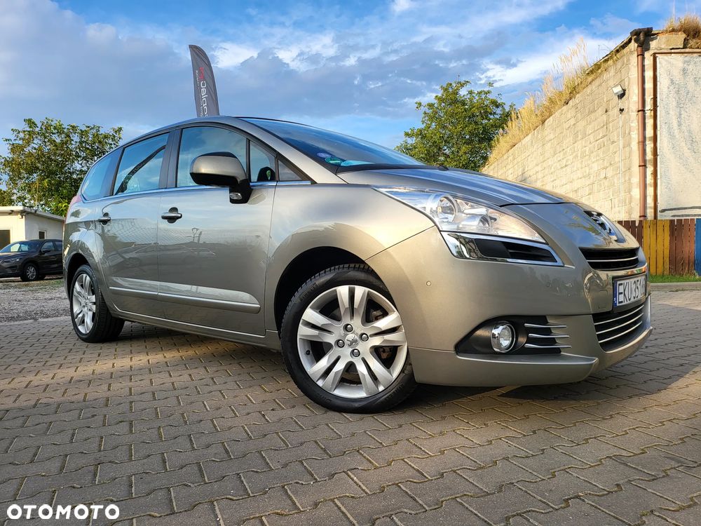 Peugeot 5008 1.6 THP Allure 7os - 9