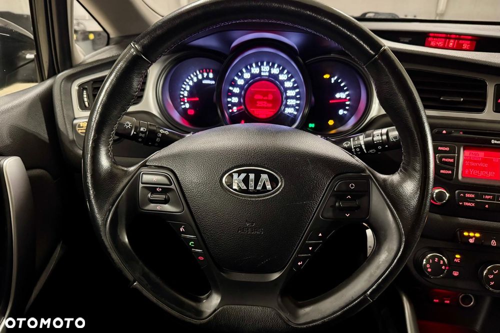 Kia Ceed - 20