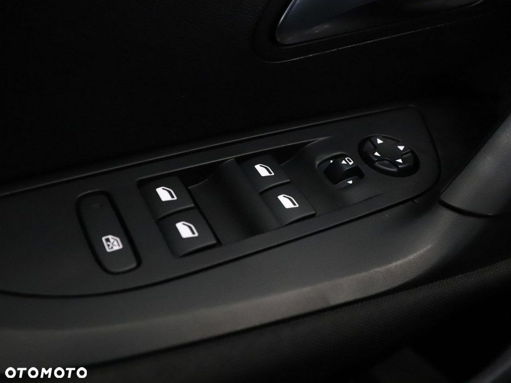 Peugeot 2008 PureTech 130 EAT8 Allure - 36