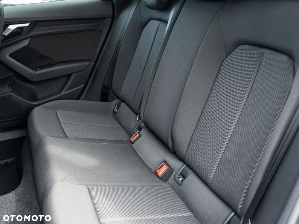Audi A3 Sportback 30 TDI S tronic - 24