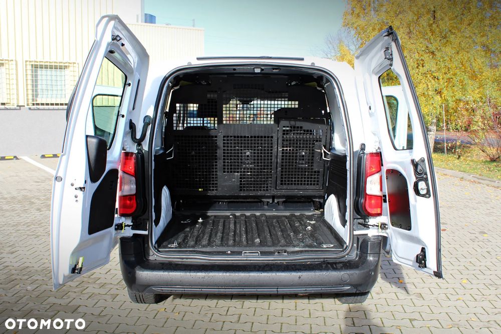 Fiat Doblo Maxi CrewVan 1.5 BlueHDI S&S (bryg.) - 20