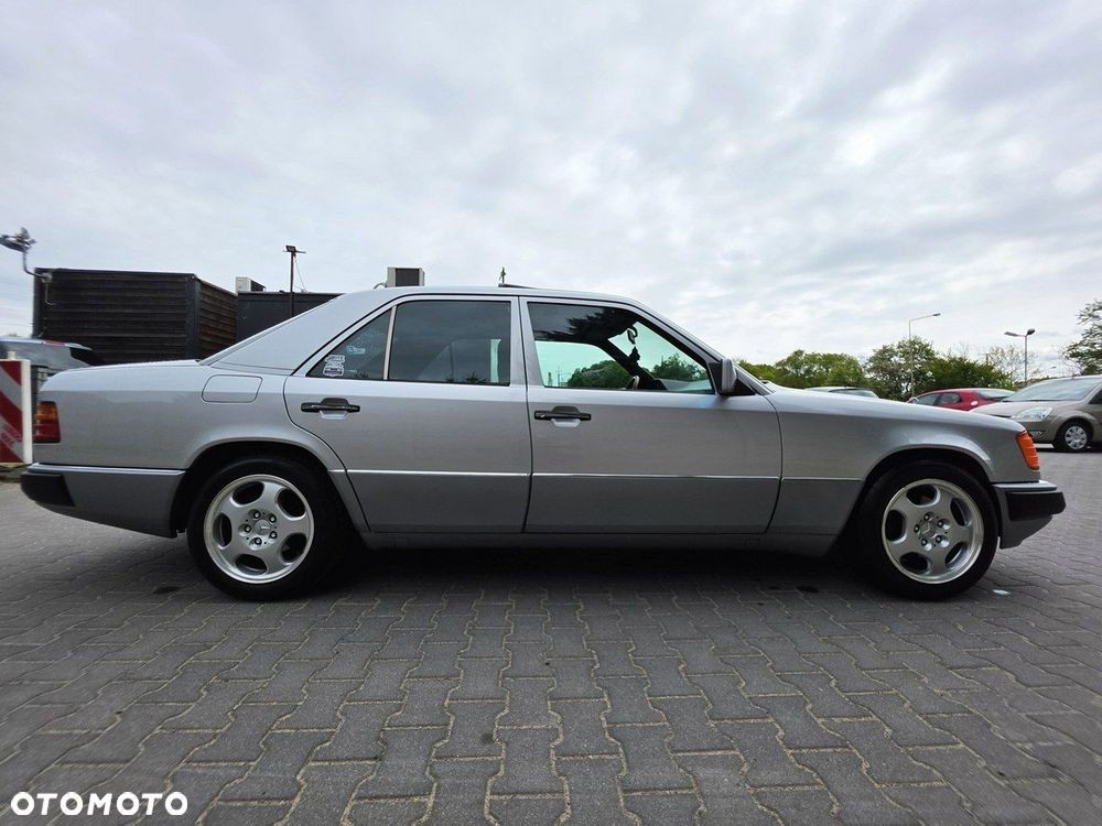 Mercedes-Benz W124 (1984-1993) - 35