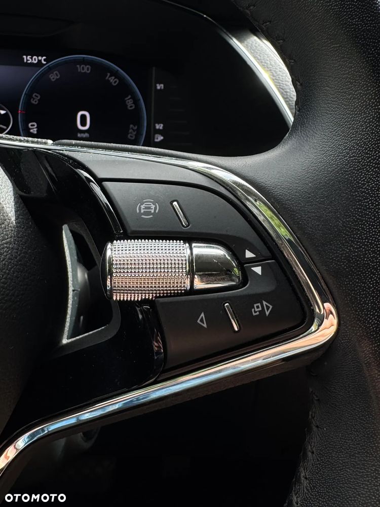 Skoda Superb 1.5 TSI Ambition DSG - 25