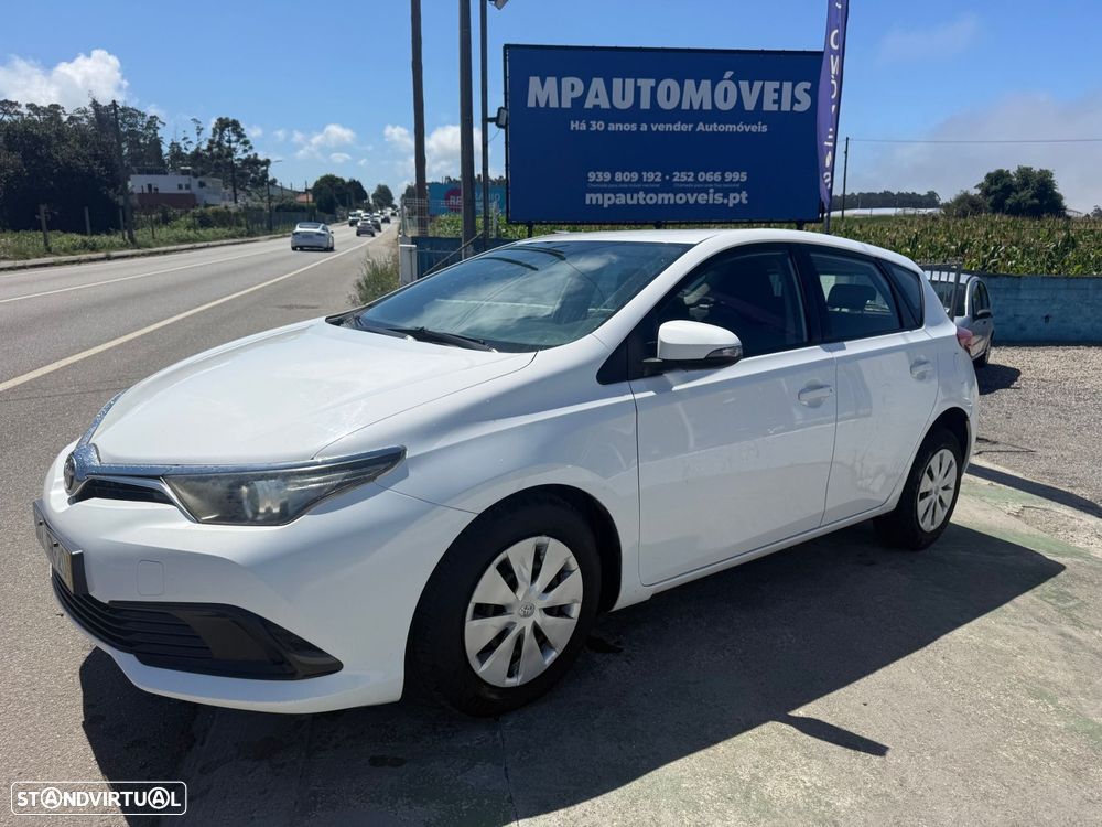 Toyota Auris 1.4 D-4D - 8