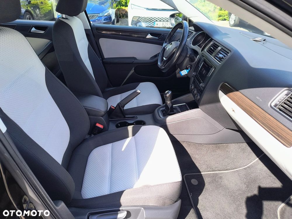 Volkswagen Jetta 1.4 TSI BMT Comfortline - 13