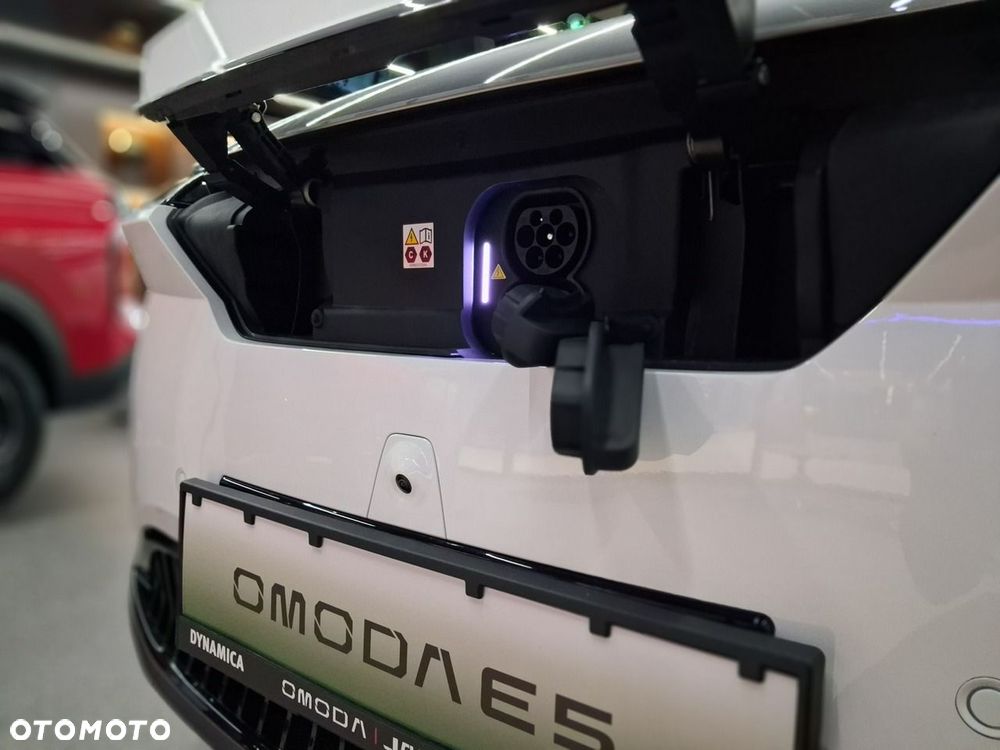Omoda E5 - 35