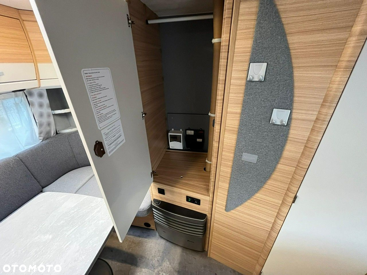 Dethleffs Camper 470 ER - 14