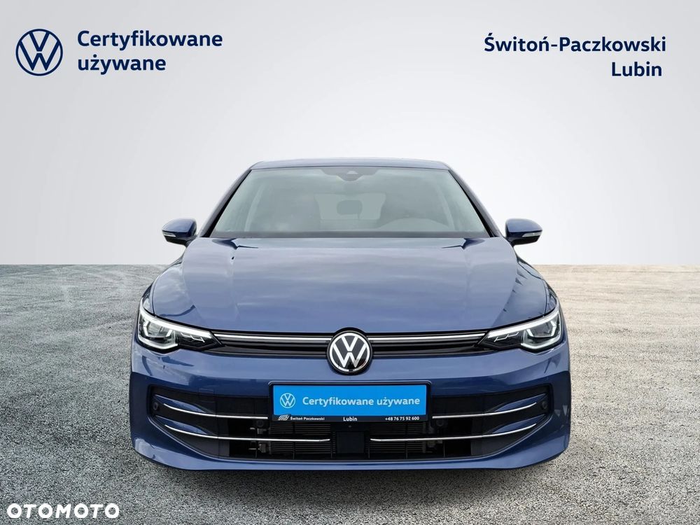 Volkswagen Golf - 8