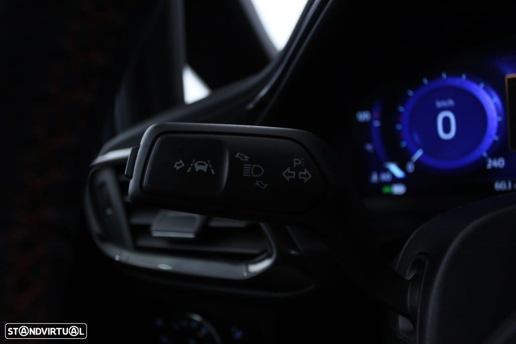 Ford Fiesta 1.0 EcoBoost MHEV ST-Line X - 24