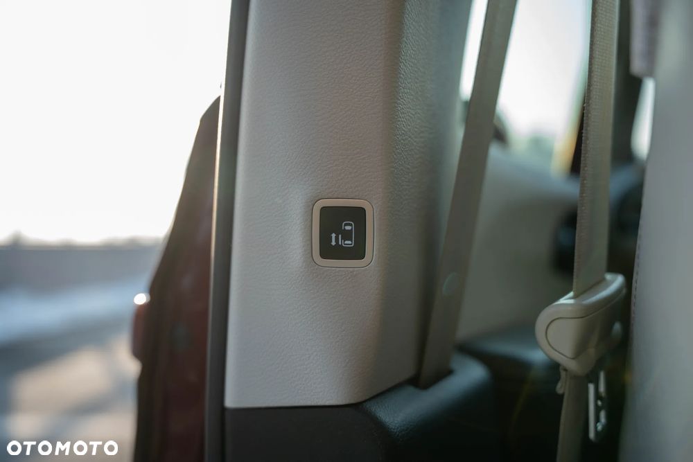 Chrysler Pacifica - 10