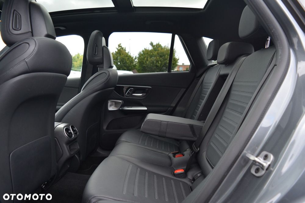 Mercedes-Benz GLC - 27
