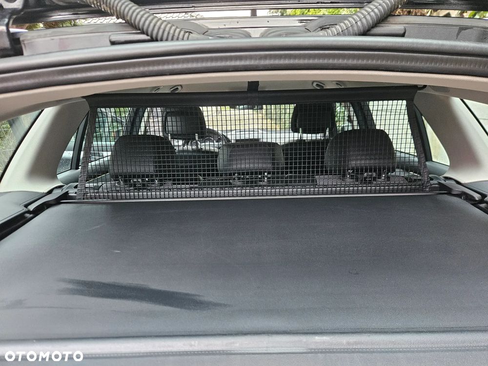 Mercedes-Benz Klasa C 220 CDI DPF Automatik BlueEFFICIENCY Avantgarde - 25