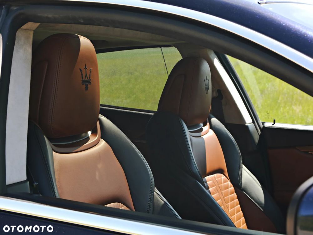Maserati Quattroporte - 38