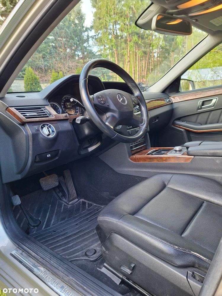 Mercedes-Benz Klasa E 300 CDI BlueEff Elegance - 8