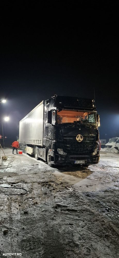 Mercedes-Benz Actros - 2