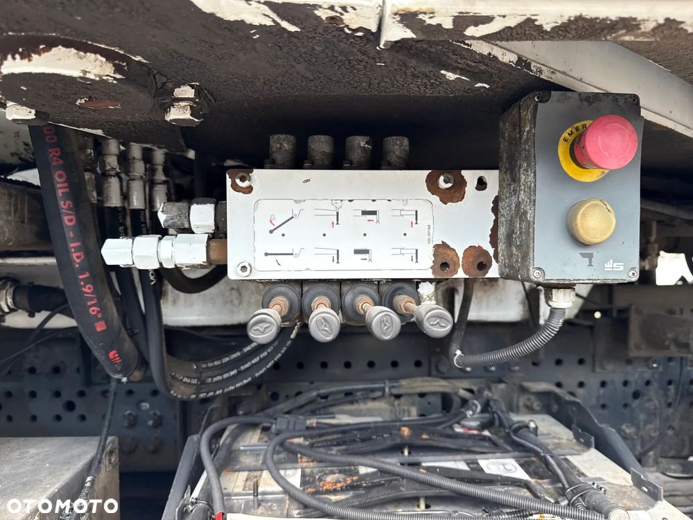 Mercedes-Benz AROCS 4441 8x4 EURO6 POMPA DO BETONU SERMAC 5RZ51 - 29