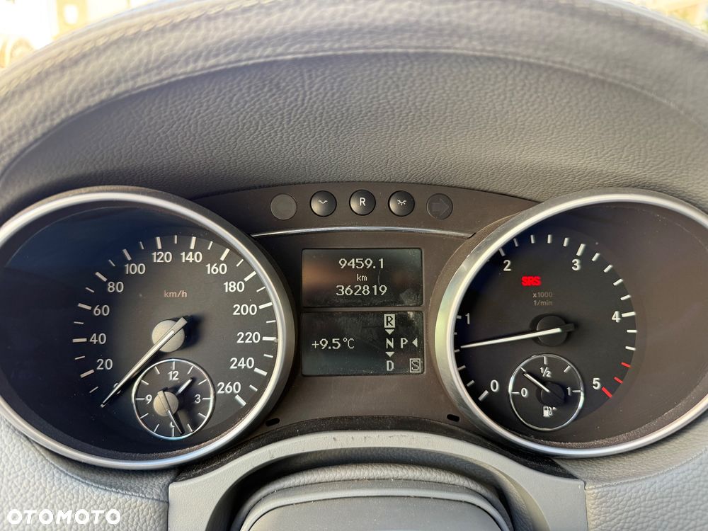 Mercedes-Benz GL 320 CDI 4Matic 7G-TRONIC - 33