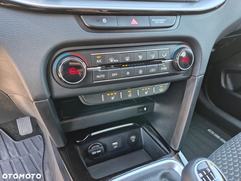 Kia XCeed 1.5 T-GDI Business Line - 13