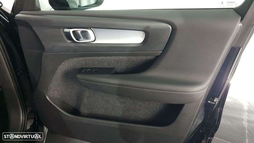 Volvo XC 40 - 31