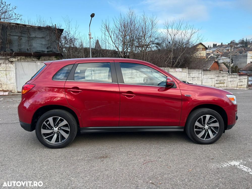 Mitsubishi ASX 1.8 DI-D 2WD Diamant Edition - 31