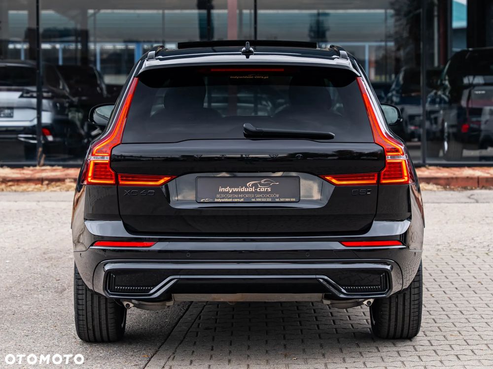 Volvo XC 60 B5 B AWD Plus Dark - 18