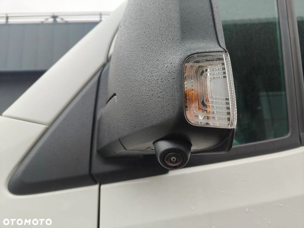 Mercedes-Benz Sprinter - 19