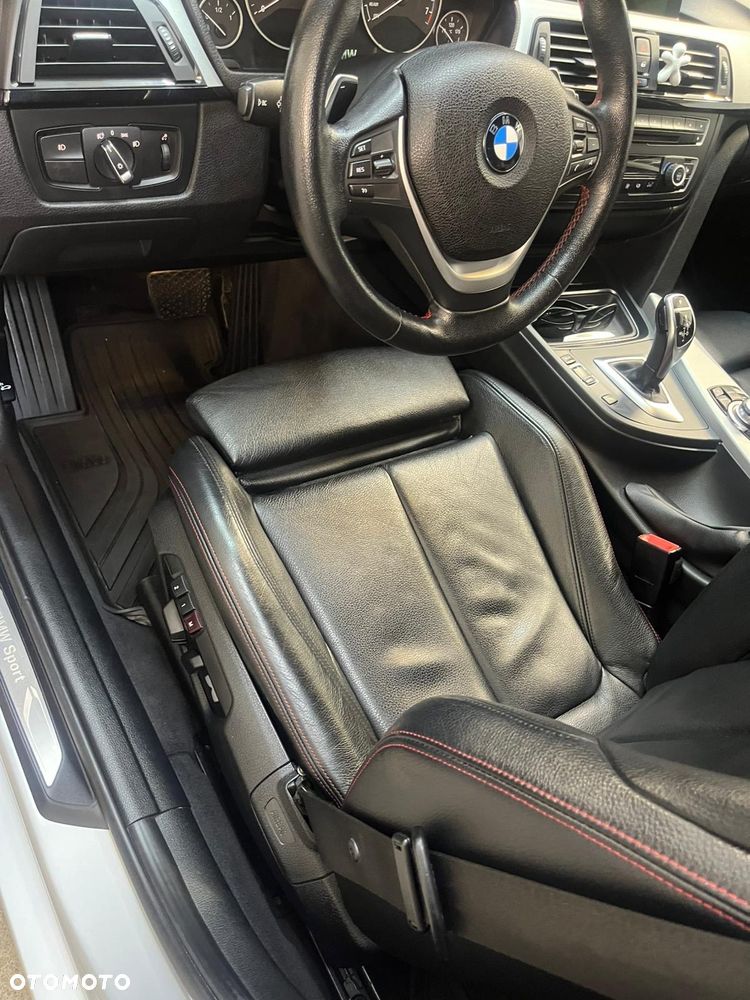 BMW Seria 3 335i xDrive - 5