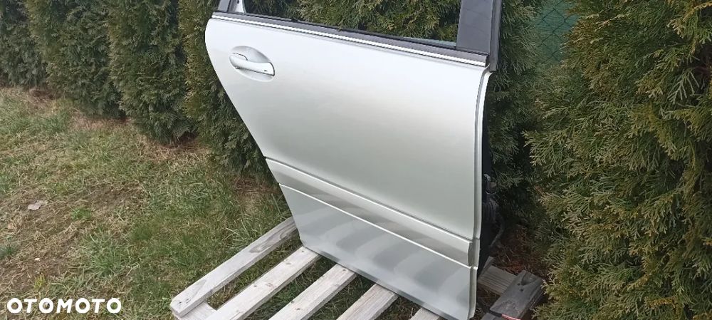 MERCEDES W203 LIFT KOMBI DRZWI TYLNE PRAWE LAK 775 W KOLOR - 3