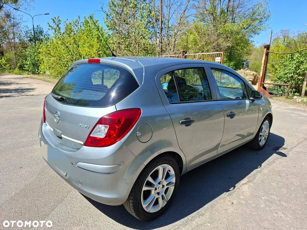 Opel Corsa - 4
