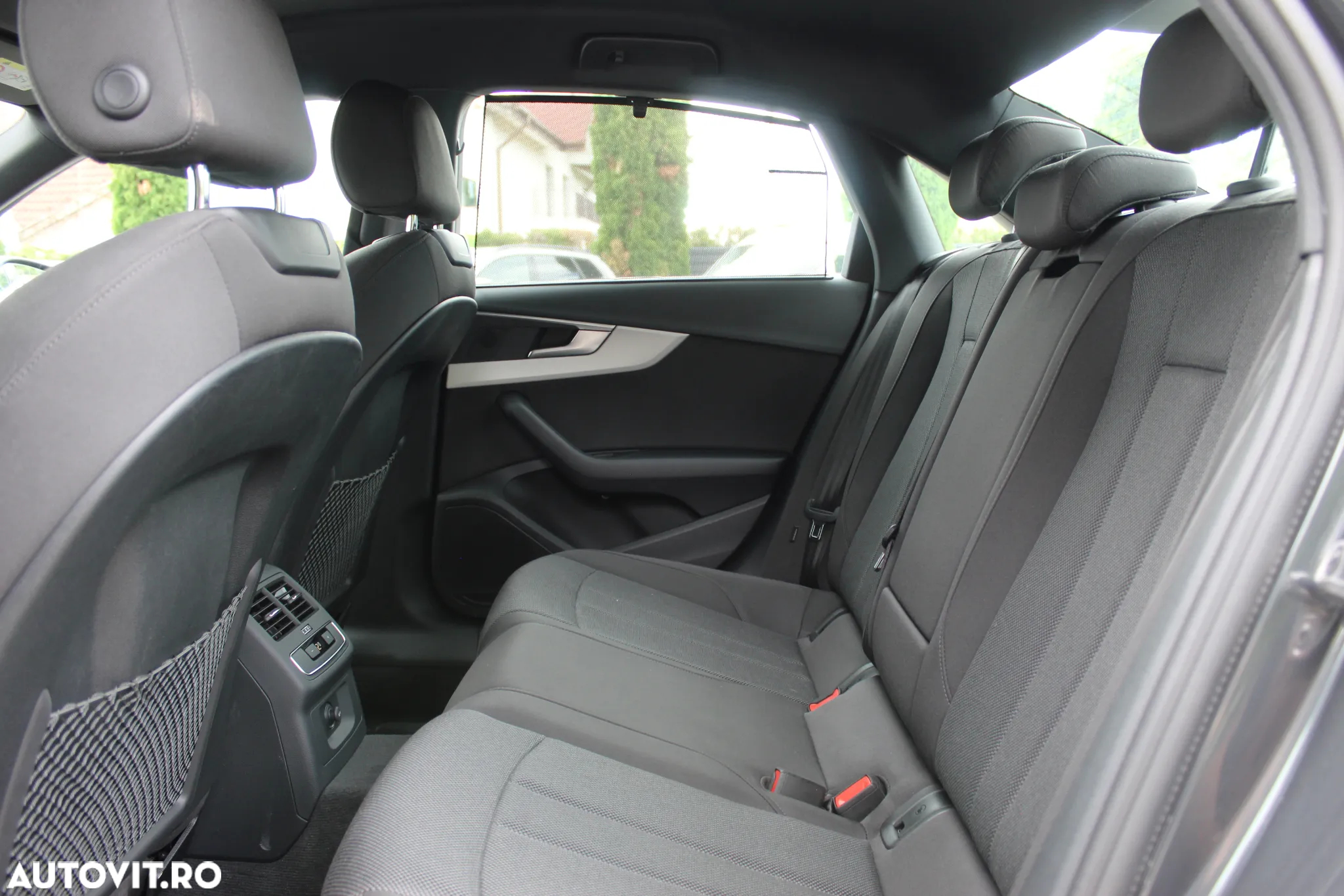 Audi A4 35 TDI S tronic advanced - 13