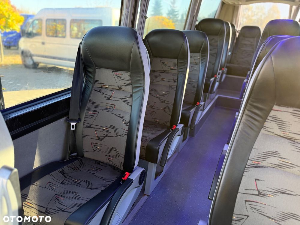 Mercedes-Benz SPRINTER 519CDI - 12